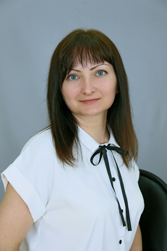 Ненахова Ольга Николаевна.